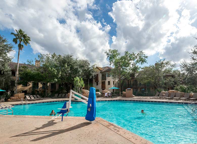 014_OK_EXT_Disney_s-Coronado-Springs-Resort_013