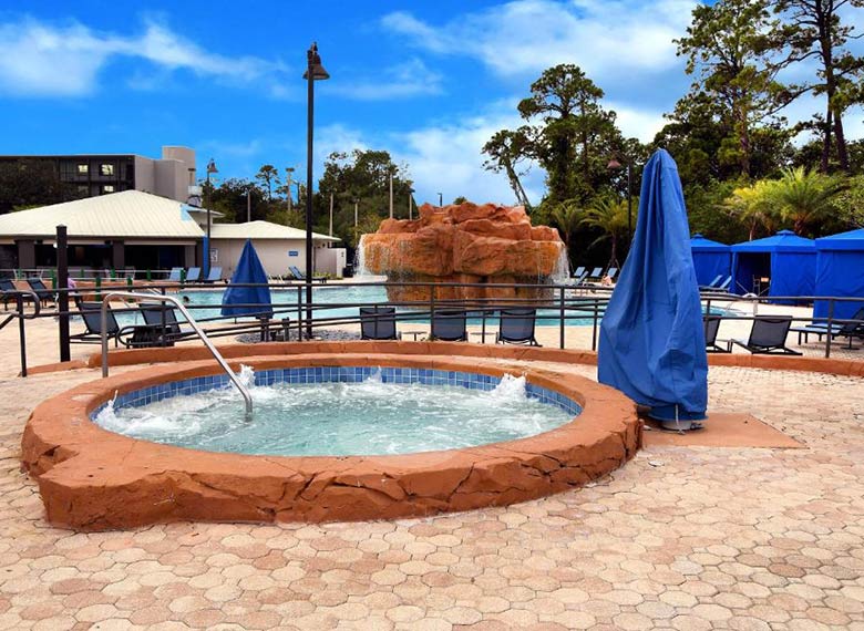 025_OK_EXT_Wyndham-Garden-Lake-Buena-Vista-Disney-Springs®-Resort-Area_00010