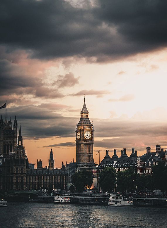 luke-stackpoole-mOEqOtmuPG8-unsplash
