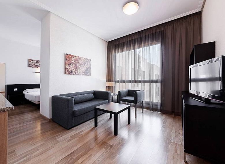 006_Ok_Ext_APART.-COMPOSTELA-SUITES_005