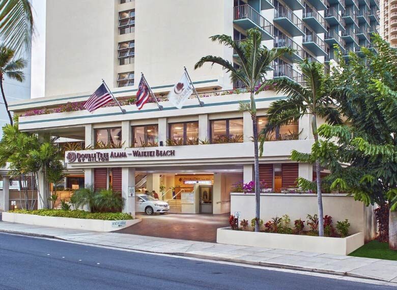 001_OK_EXT_Doubletree-By-Hilton-Hotel-Alana-Waikiki-Beach_010
