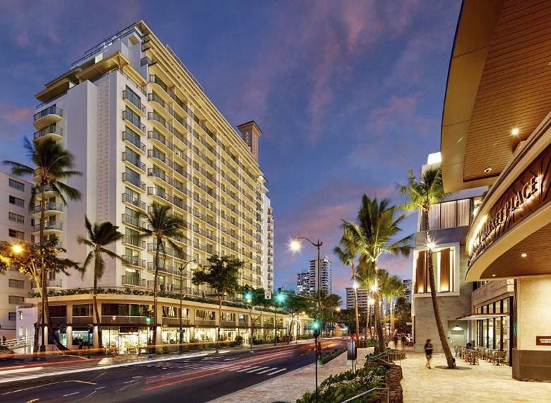 001_OK_EXT_Hilton-Garden-Inn-Waikiki-Beach_021