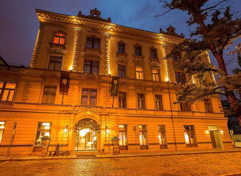 001_OK_EXT_Le-Palais-Art-Hotel-Prague_009